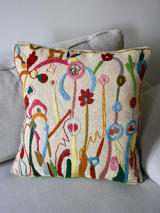 Coussin brodé